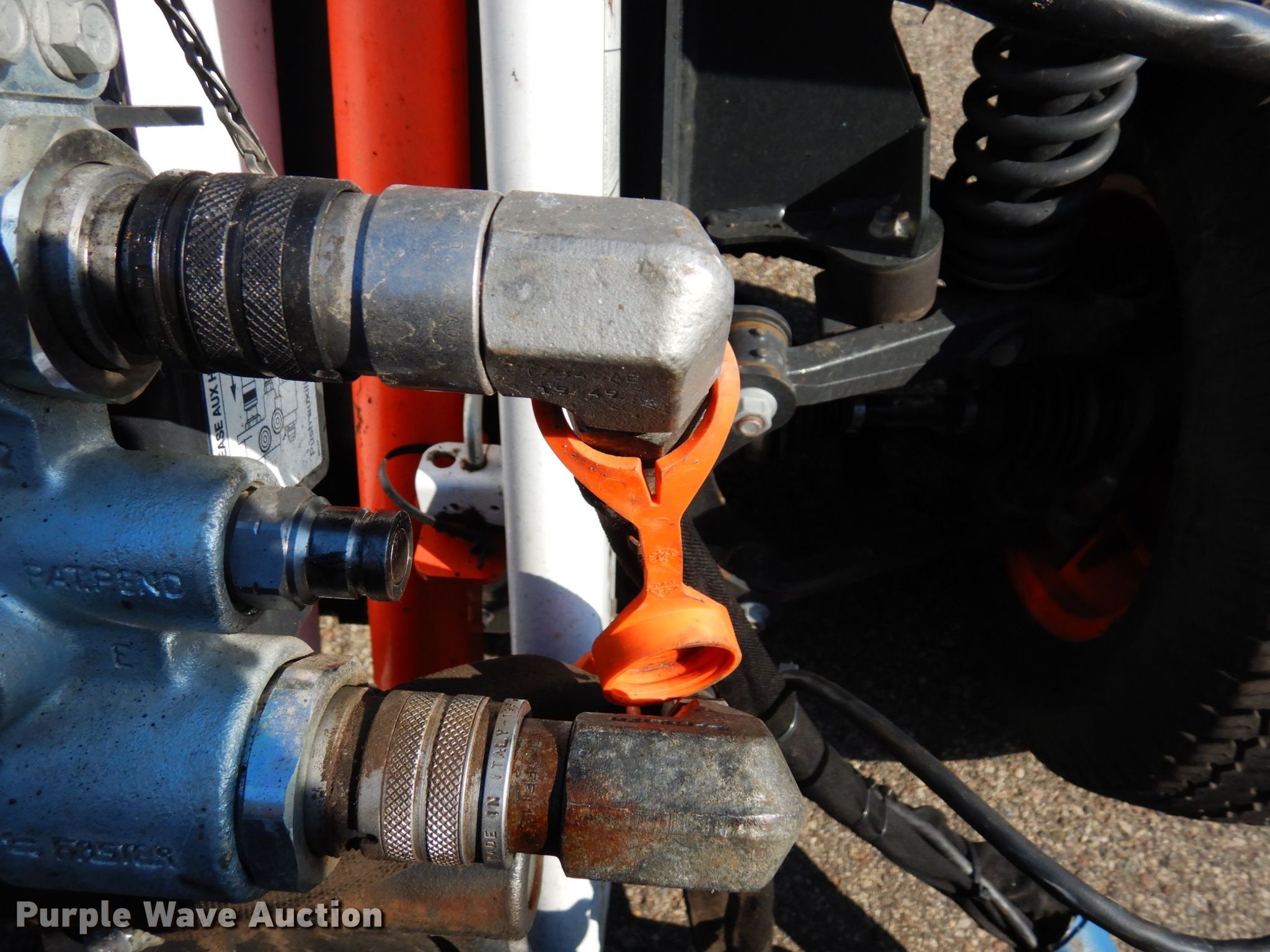 2010 Bobcat VBlade 84 skid steer snow plow in Arden Hills, MN Item