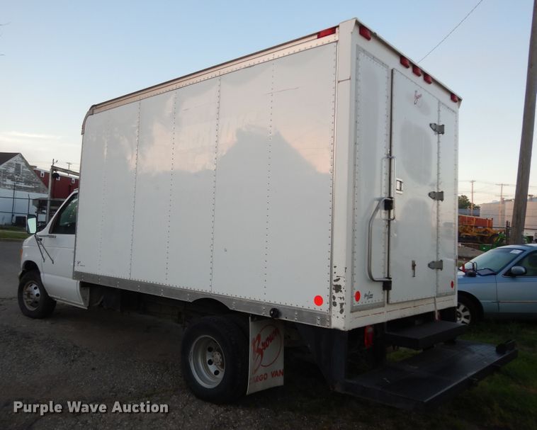 image for item DM3034 1995 Ford Econoline E350  box truck