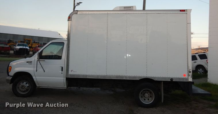 image for item DM3034 1995 Ford Econoline E350  box truck