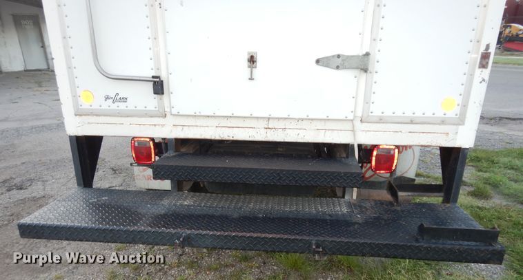 image for item DM3034 1995 Ford Econoline E350  box truck