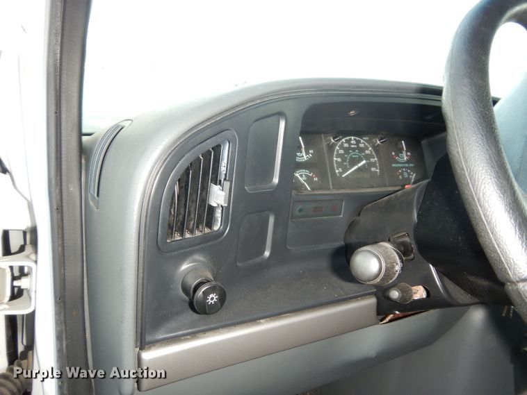 image for item DM3034 1995 Ford Econoline E350  box truck
