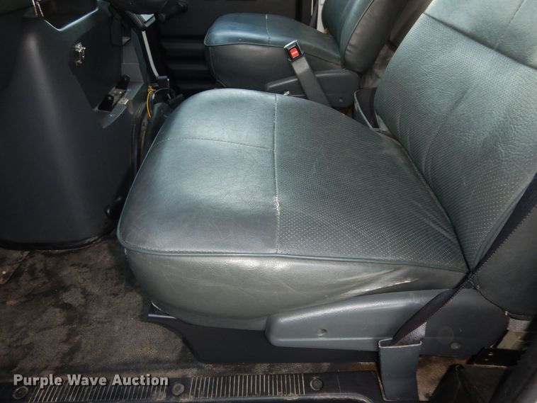 image for item DM3034 1995 Ford Econoline E350  box truck