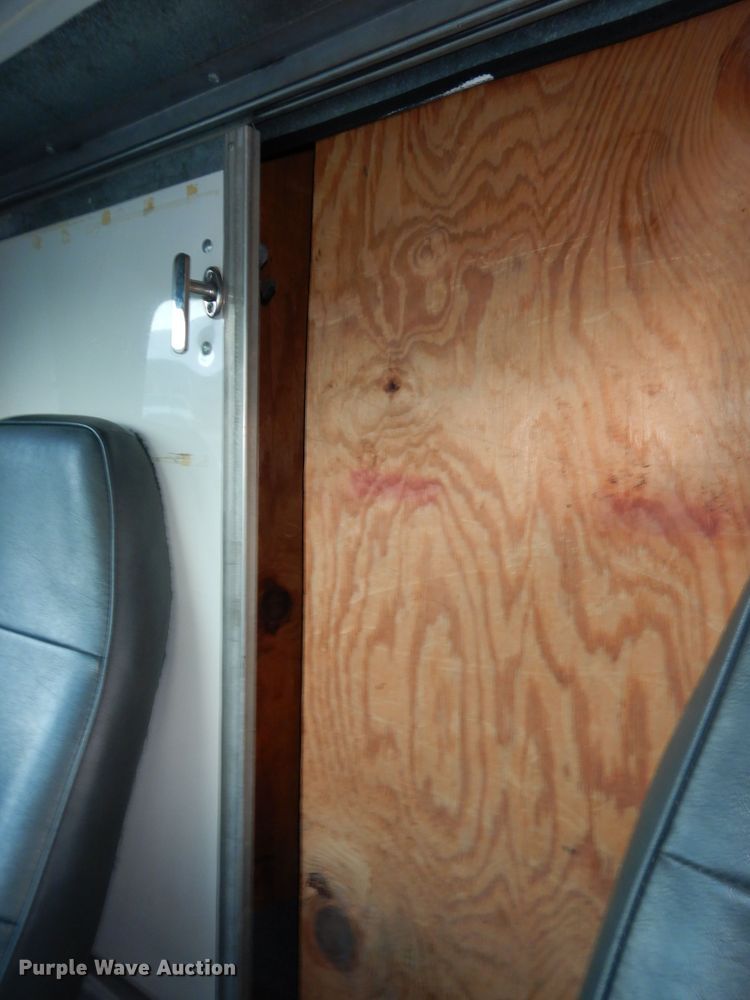 image for item DM3034 1995 Ford Econoline E350  box truck