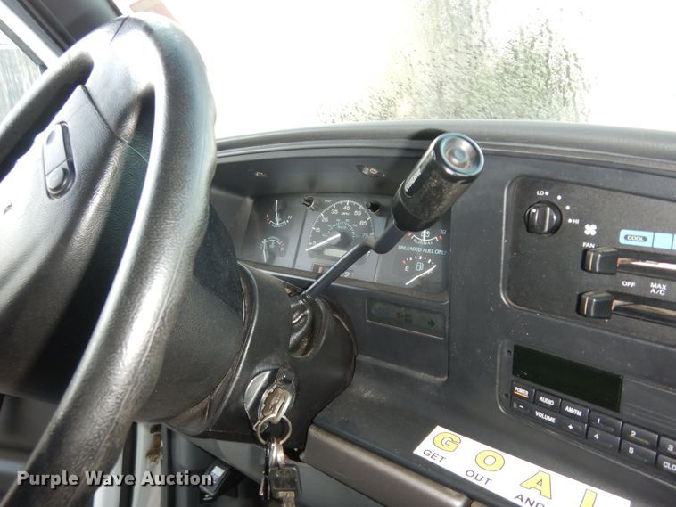 image for item DM3034 1995 Ford Econoline E350  box truck