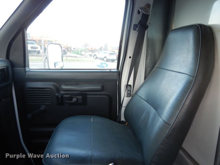 image for item DM3034 1995 Ford Econoline E350  box truck