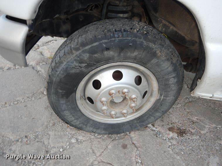 image for item DM3034 1995 Ford Econoline E350  box truck