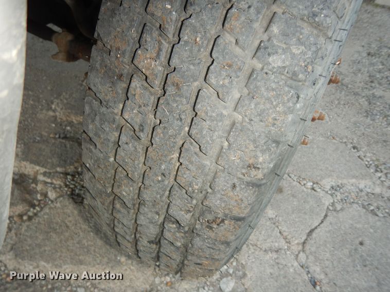 image for item DM3034 1995 Ford Econoline E350  box truck