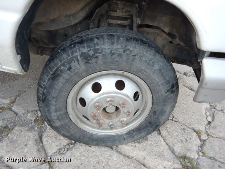 image for item DM3034 1995 Ford Econoline E350  box truck