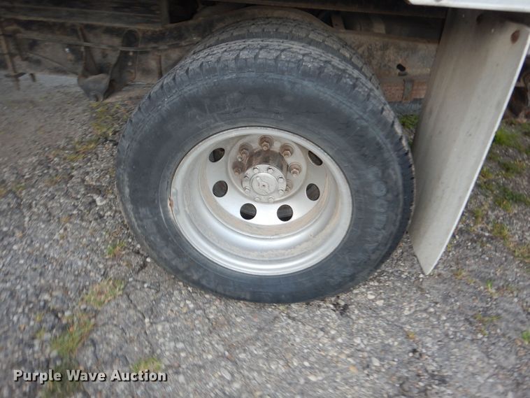 image for item DM3034 1995 Ford Econoline E350  box truck