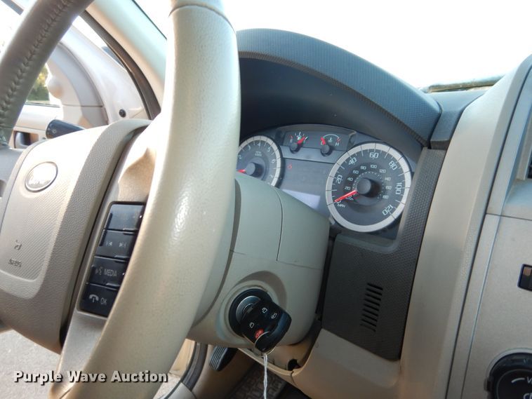 image for item DM3036 2011 Ford Escape XLT  SUV