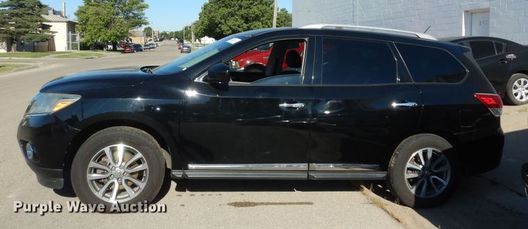 image for item DM3041 2013 Nissan Pathfinder SL  SUV