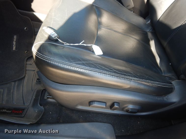 image for item DM3041 2013 Nissan Pathfinder SL  SUV