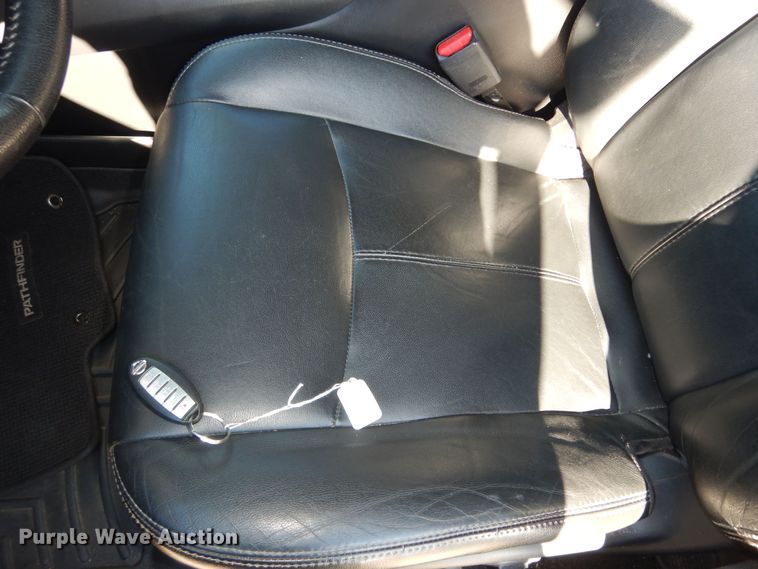 image for item DM3041 2013 Nissan Pathfinder SL  SUV