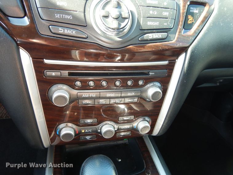 image for item DM3041 2013 Nissan Pathfinder SL  SUV