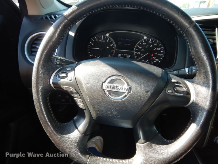 image for item DM3041 2013 Nissan Pathfinder SL  SUV