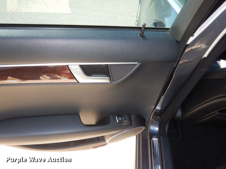 image for item DM3043 2013 Mercedes Benz C300