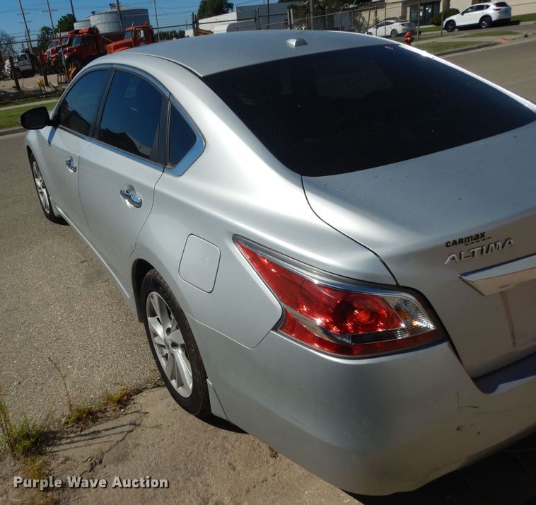 image for item DM3044 2015 Nissan Altima SV