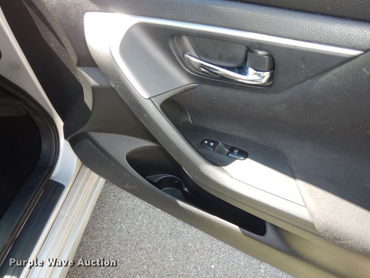 image for item DM3044 2015 Nissan Altima SV