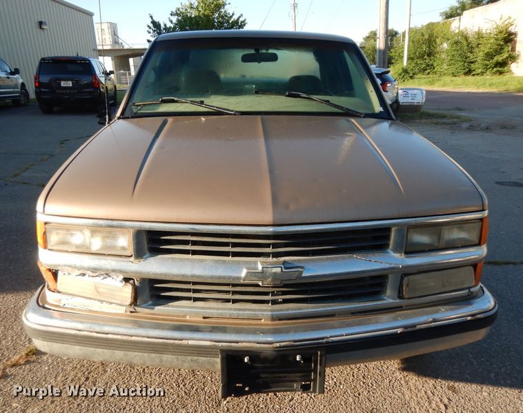 image for item DN1684 1997 Chevrolet C1500  Ext. Cab pickup truck