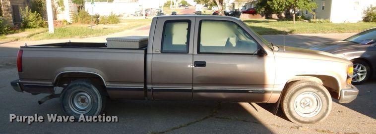 image for item DN1684 1997 Chevrolet C1500  Ext. Cab pickup truck