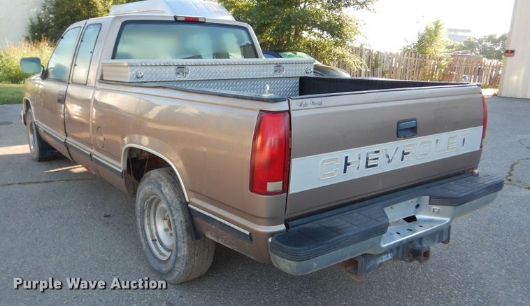 image for item DN1684 1997 Chevrolet C1500  Ext. Cab pickup truck