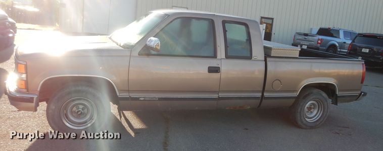 image for item DN1684 1997 Chevrolet C1500  Ext. Cab pickup truck