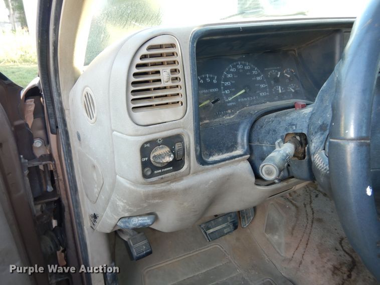 image for item DN1684 1997 Chevrolet C1500  Ext. Cab pickup truck