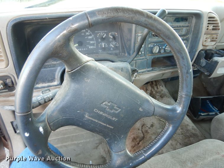 image for item DN1684 1997 Chevrolet C1500  Ext. Cab pickup truck