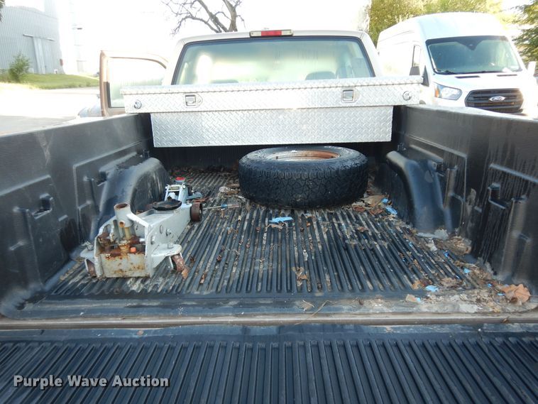 image for item DN1684 1997 Chevrolet C1500  Ext. Cab pickup truck