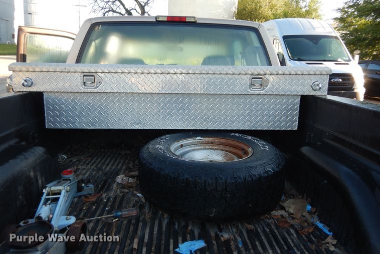 image for item DN1684 1997 Chevrolet C1500  Ext. Cab pickup truck