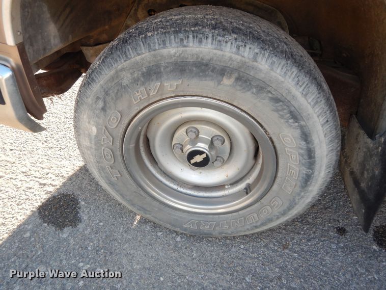 image for item DN1684 1997 Chevrolet C1500  Ext. Cab pickup truck