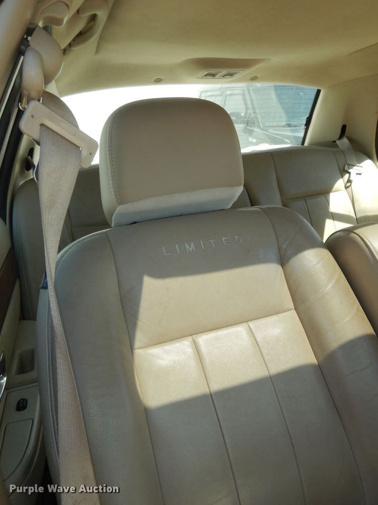 image for item DN1726 2006 Mercury Grand Marquis LS Limited