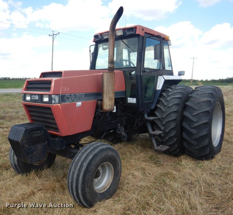 image for item DB7883 1984 Case IH 2594  tractor