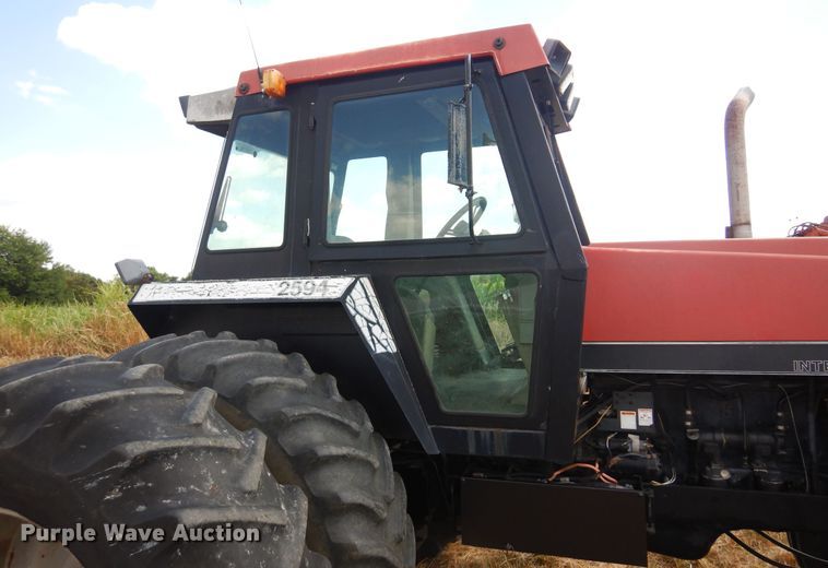 image for item DB7883 1984 Case IH 2594  tractor