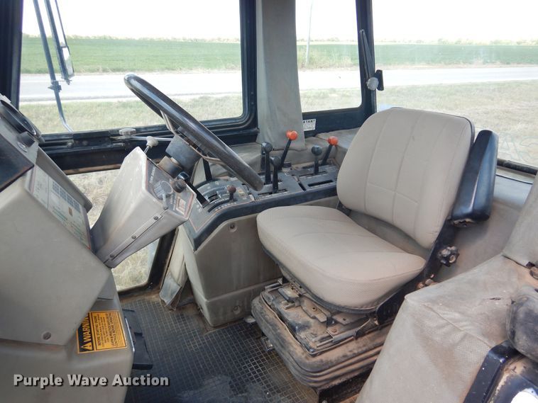 image for item DB7883 1984 Case IH 2594  tractor