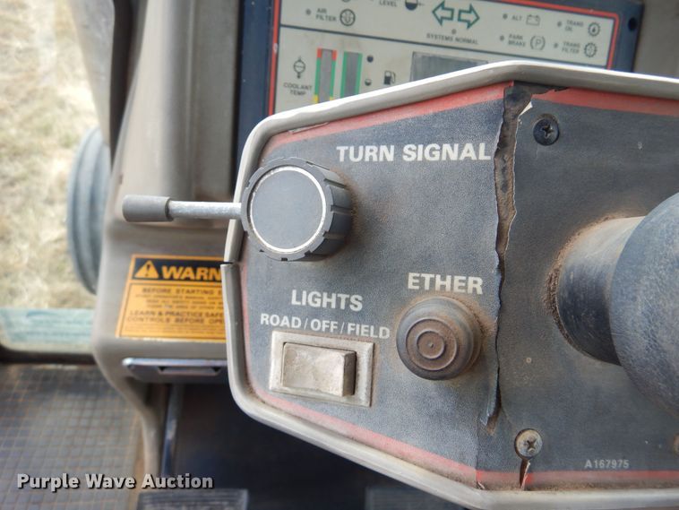 image for item DB7883 1984 Case IH 2594  tractor