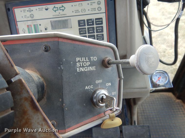 image for item DB7883 1984 Case IH 2594  tractor