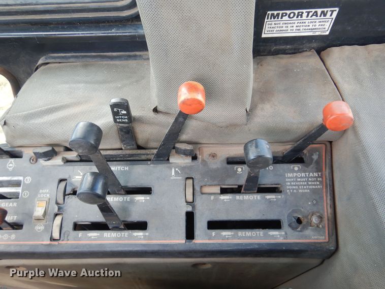 image for item DB7883 1984 Case IH 2594  tractor