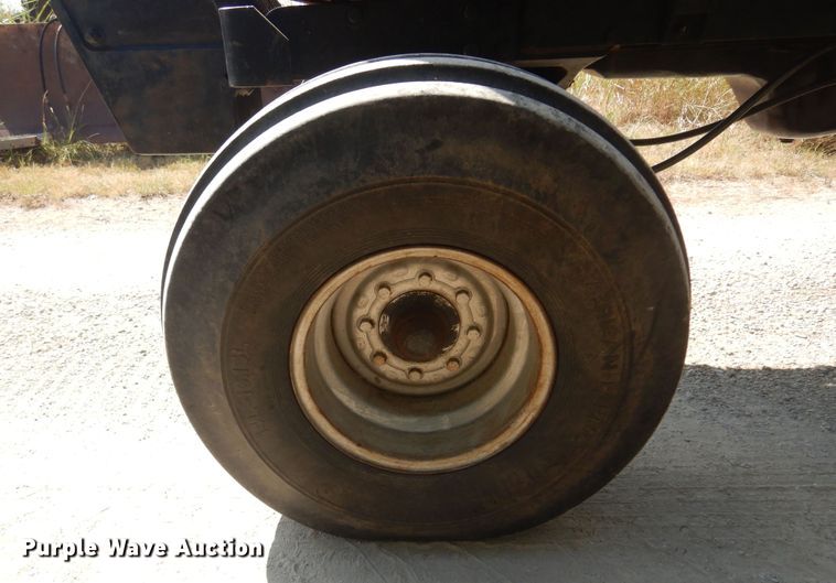 image for item DB7883 1984 Case IH 2594  tractor