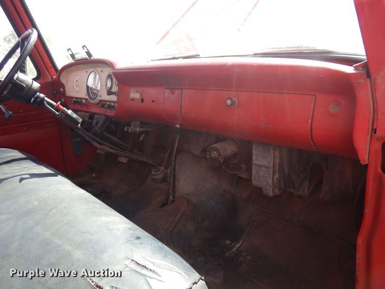 image for item DB7884 1966 Ford F600  grain truck