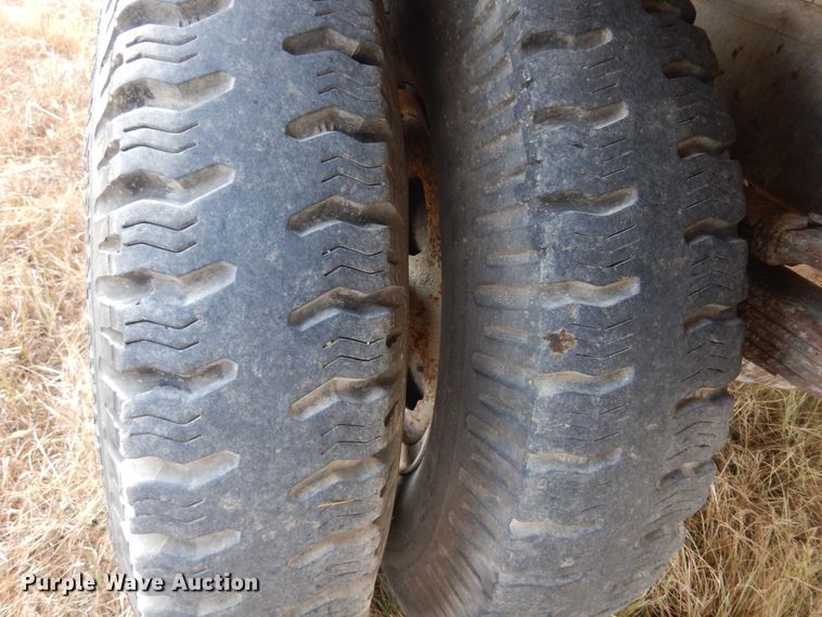 image for item DB7884 1966 Ford F600  grain truck