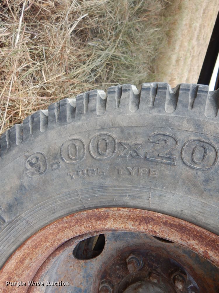 image for item DB7884 1966 Ford F600  grain truck