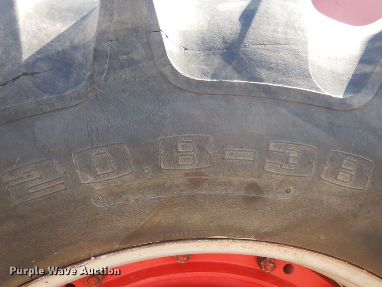 image for item DB7886 1979 International 1086  tractor