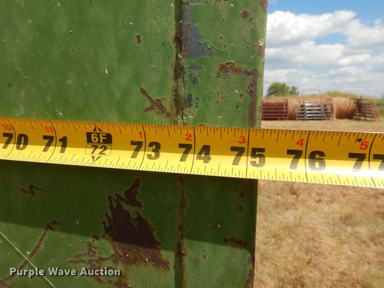 image for item DB7891 Huskee 165  gravity wagon