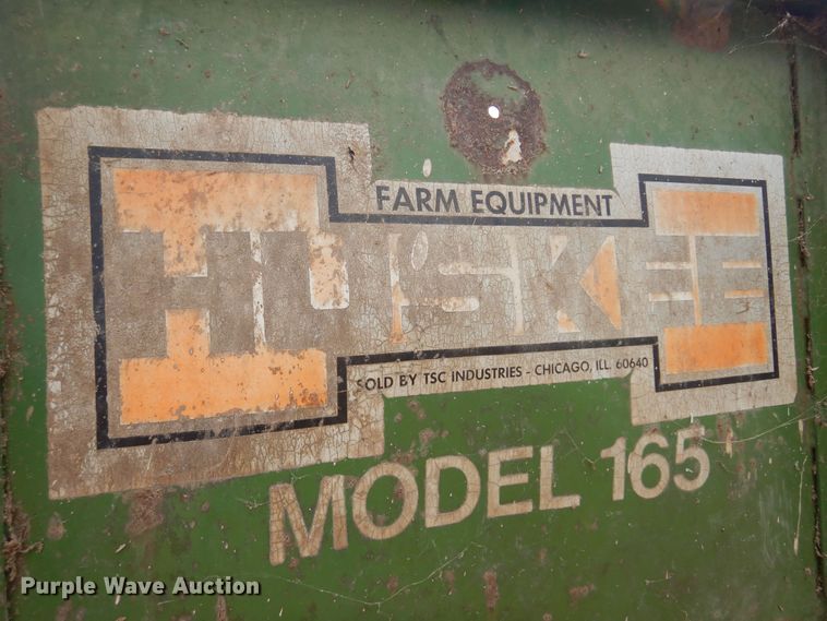 image for item DB7891 Huskee 165  gravity wagon