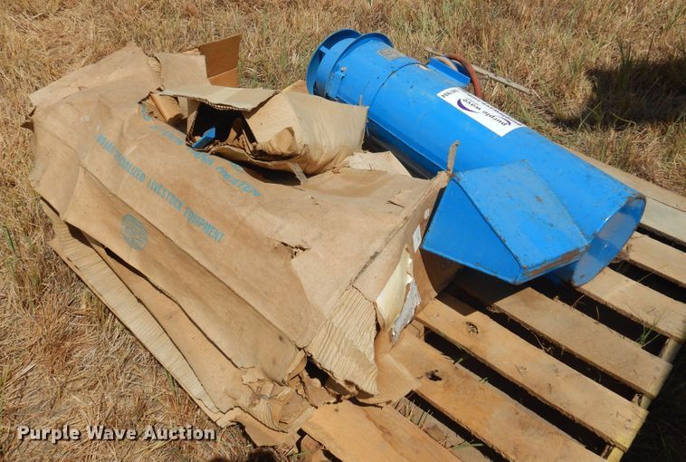 image for item DB7894 (2) Trojan 66B tank heaters