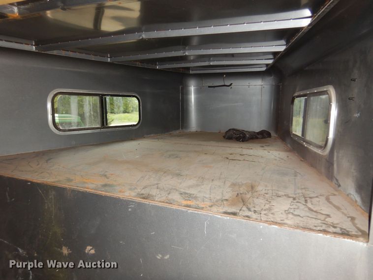 image for item DB7905 1999 Travalong  livestock trailer