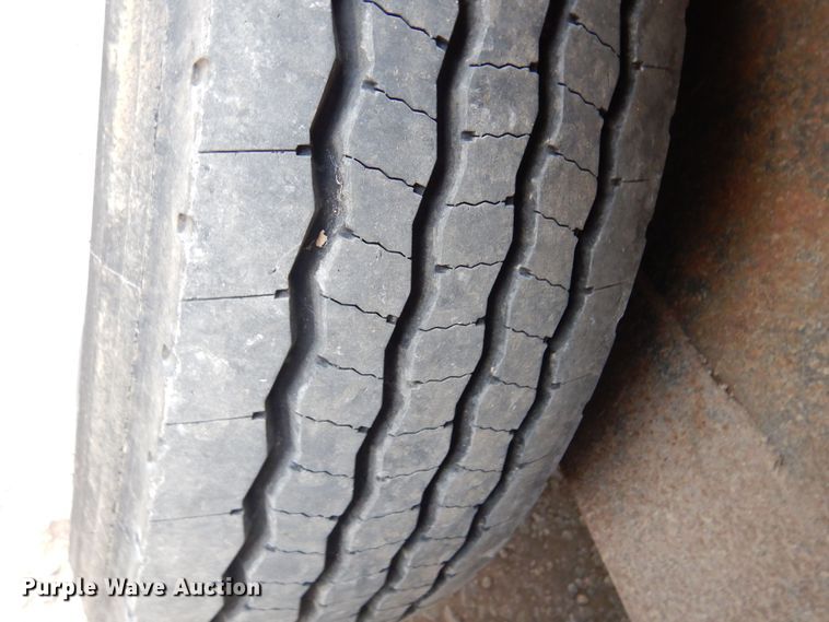 image for item DB7905 1999 Travalong  livestock trailer