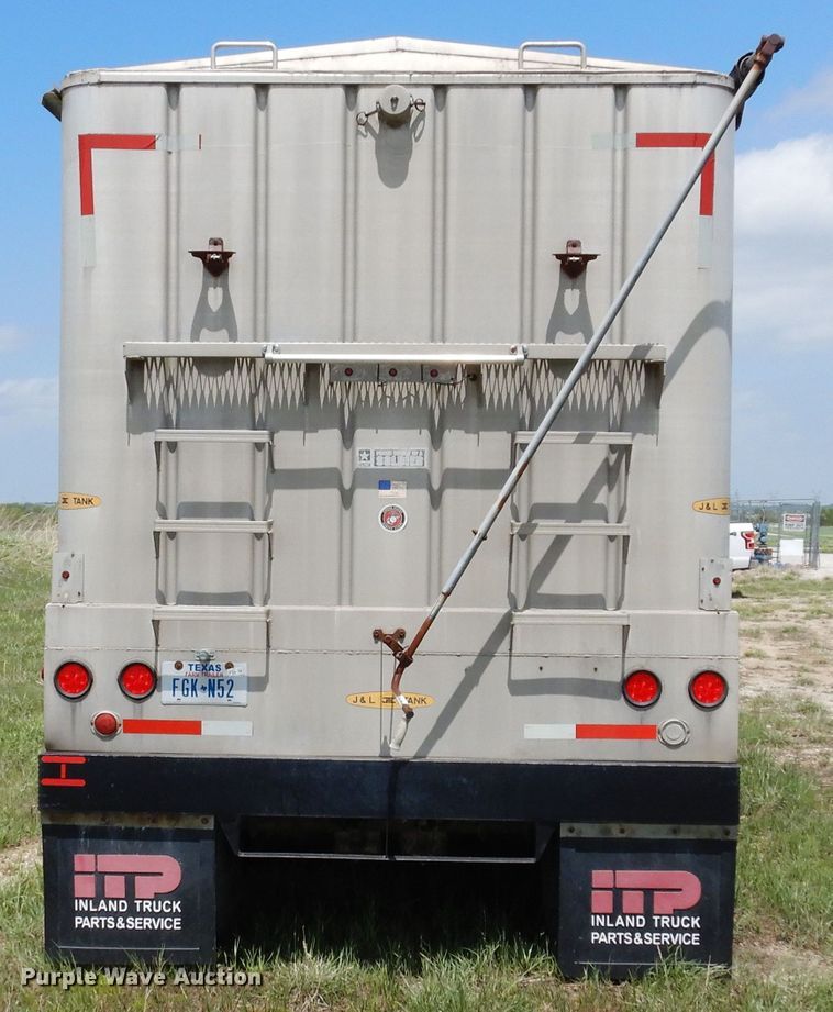 image for item DK0358 1991 J&L 990168  tank tender grain trailer