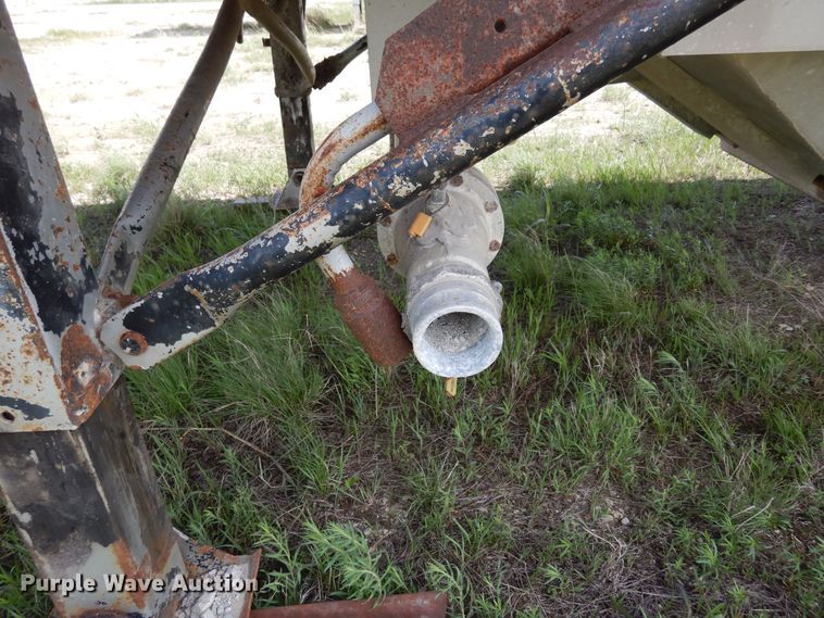 image for item DK0358 1991 J&L 990168  tank tender grain trailer